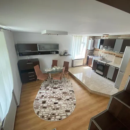 Dia Apartment *