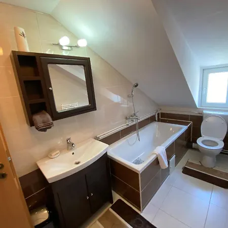 Dia Apartment *